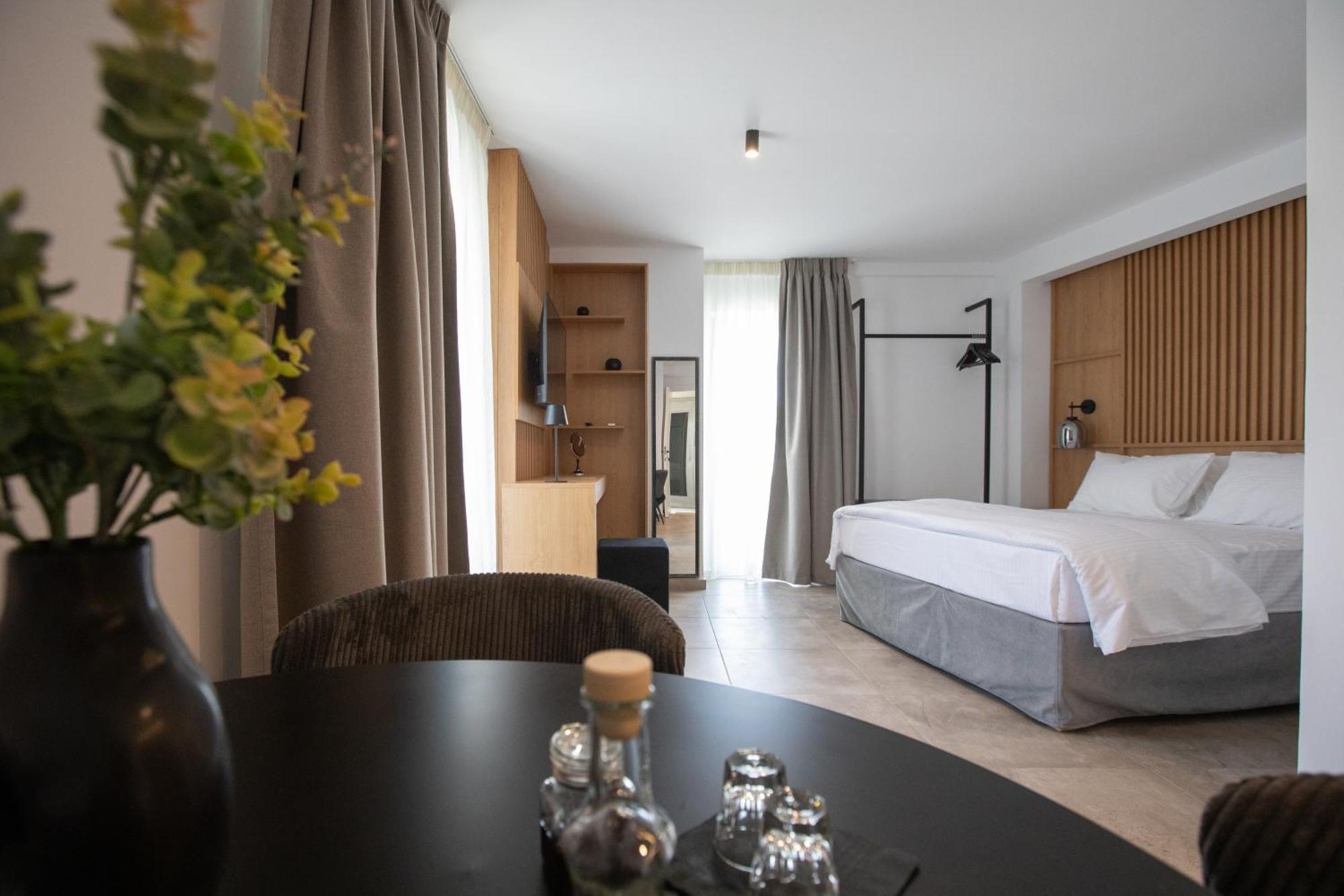 הרקליון Griffin Suites מראה חיצוני תמונה