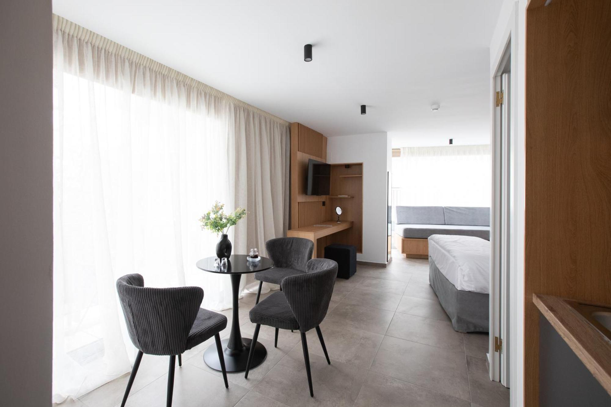 הרקליון Griffin Suites מראה חיצוני תמונה