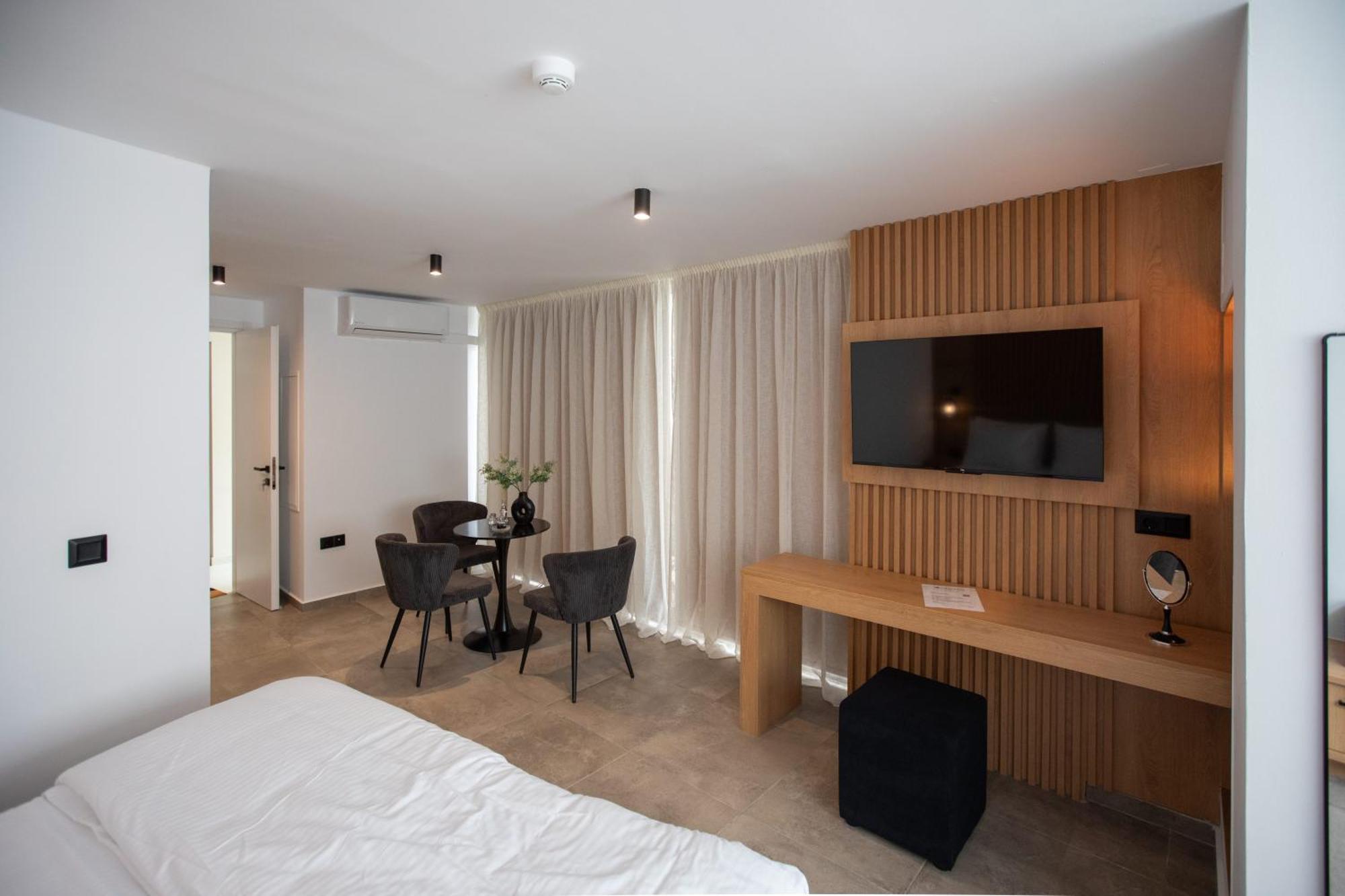 הרקליון Griffin Suites מראה חיצוני תמונה